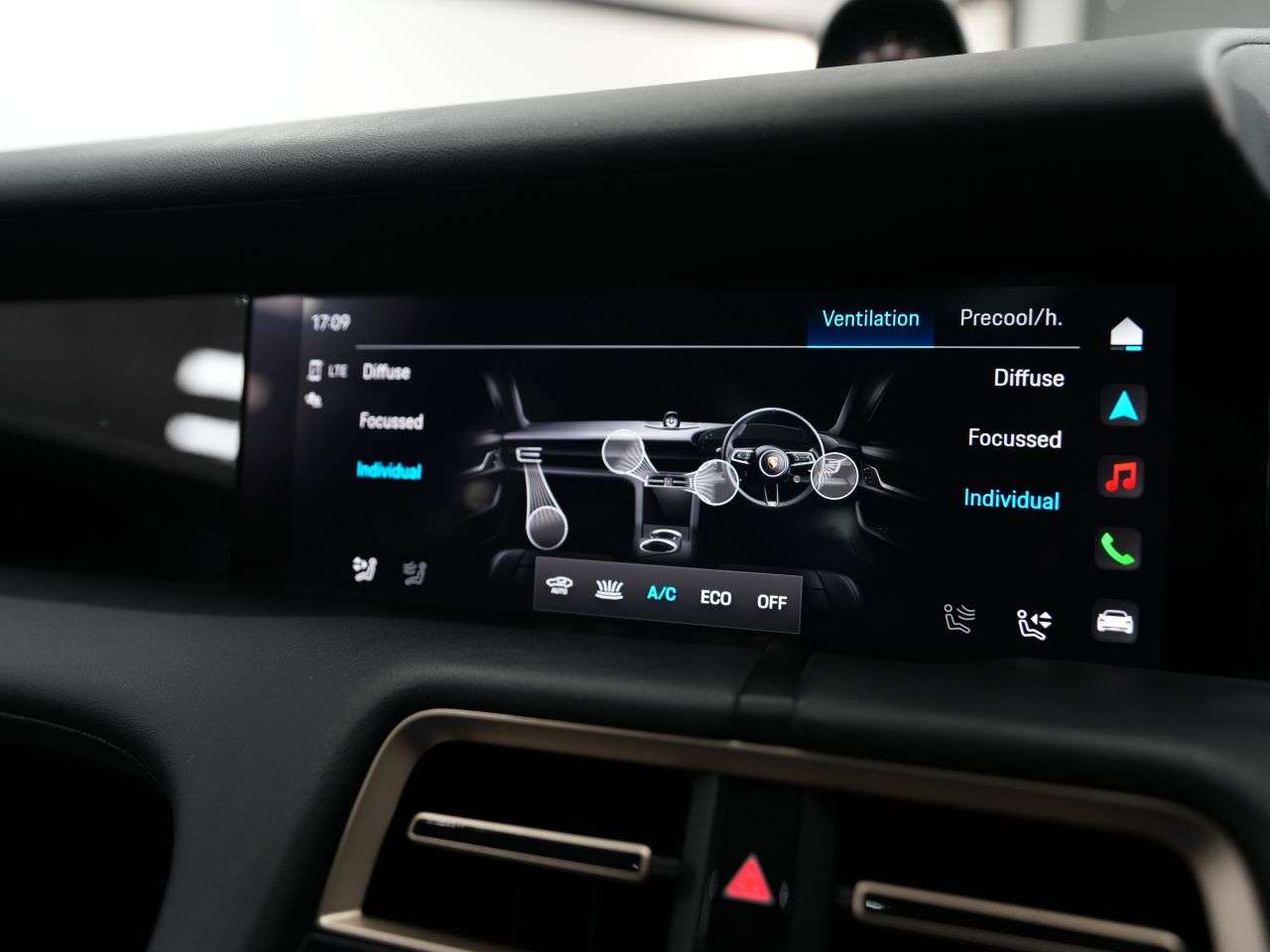 2022 PORSCHE TAYCAN 2022 PORSCHE TAYCAN