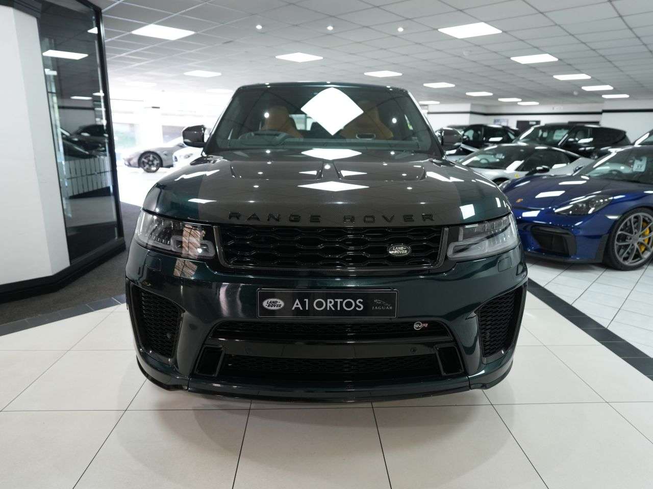 A 2021 LAND ROVER RANGE ROVER SPORT 5.0 P575 V8 SVR Carbon Edition SUV 5dr Petrol Auto 4WD Euro 6 (s/s) (575 ps A 2021 LAND ROVER RANGE ROVER SPORT 5.0 P575 V8 SVR Carbon Edition SUV 5dr Petrol Auto 4WD Euro 6 (s/s) (575 ps