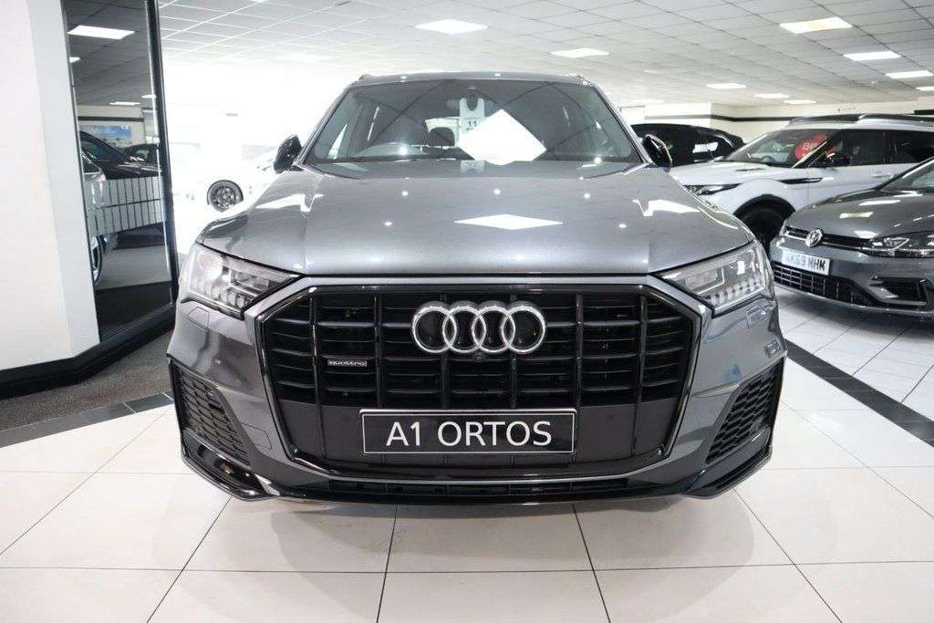 A 2022 AUDI Q7 3.0 TDI V6 50 Black Edition SUV 5dr Diesel Tiptronic quattro Euro 6 (s/s) ( A 2022 AUDI Q7 3.0 TDI V6 50 Black Edition SUV 5dr Diesel Tiptronic quattro Euro 6 (s/s) (