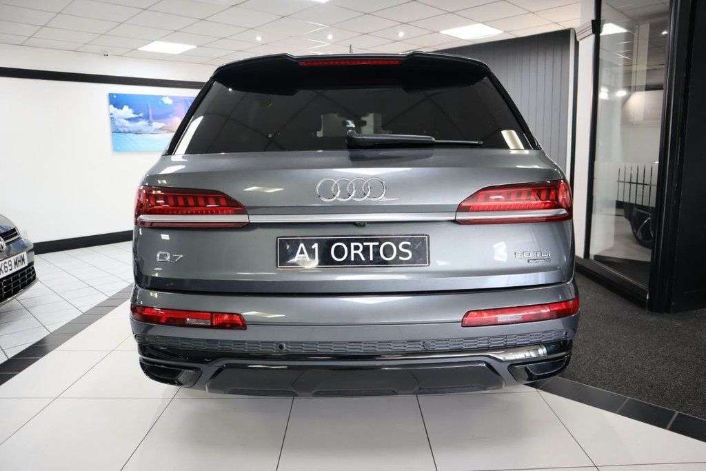 2022 AUDI Q7 2022 AUDI Q7