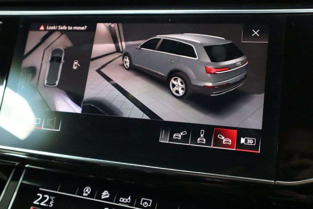 A 2022 AUDI Q7 3.0 TDI V6 50 Black Edition SUV 5dr Diesel Tiptronic quattro Euro 6 (s/s) ( A 2022 AUDI Q7 3.0 TDI V6 50 Black Edition SUV 5dr Diesel Tiptronic quattro Euro 6 (s/s) (