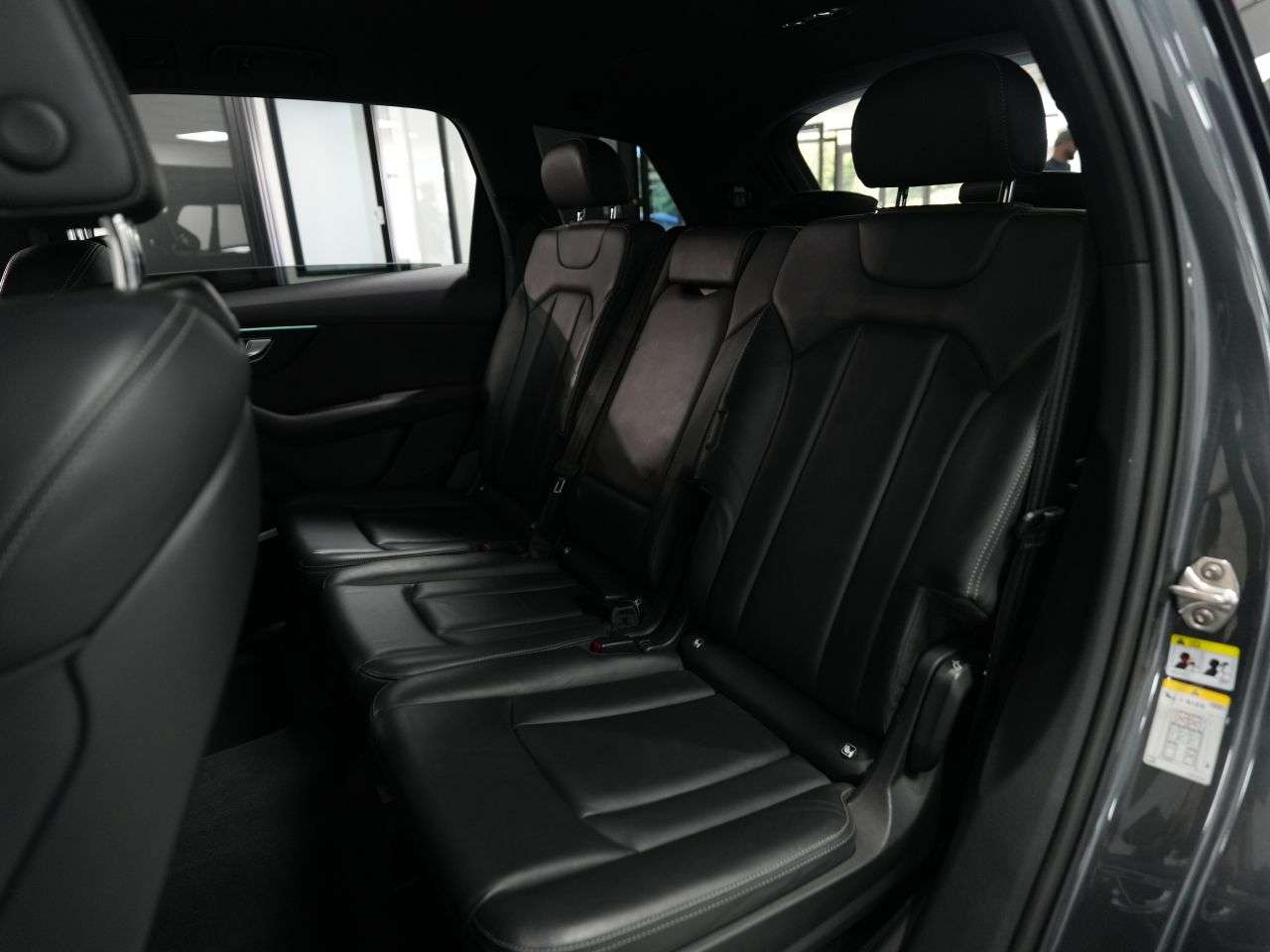 2022 AUDI Q7 2022 AUDI Q7