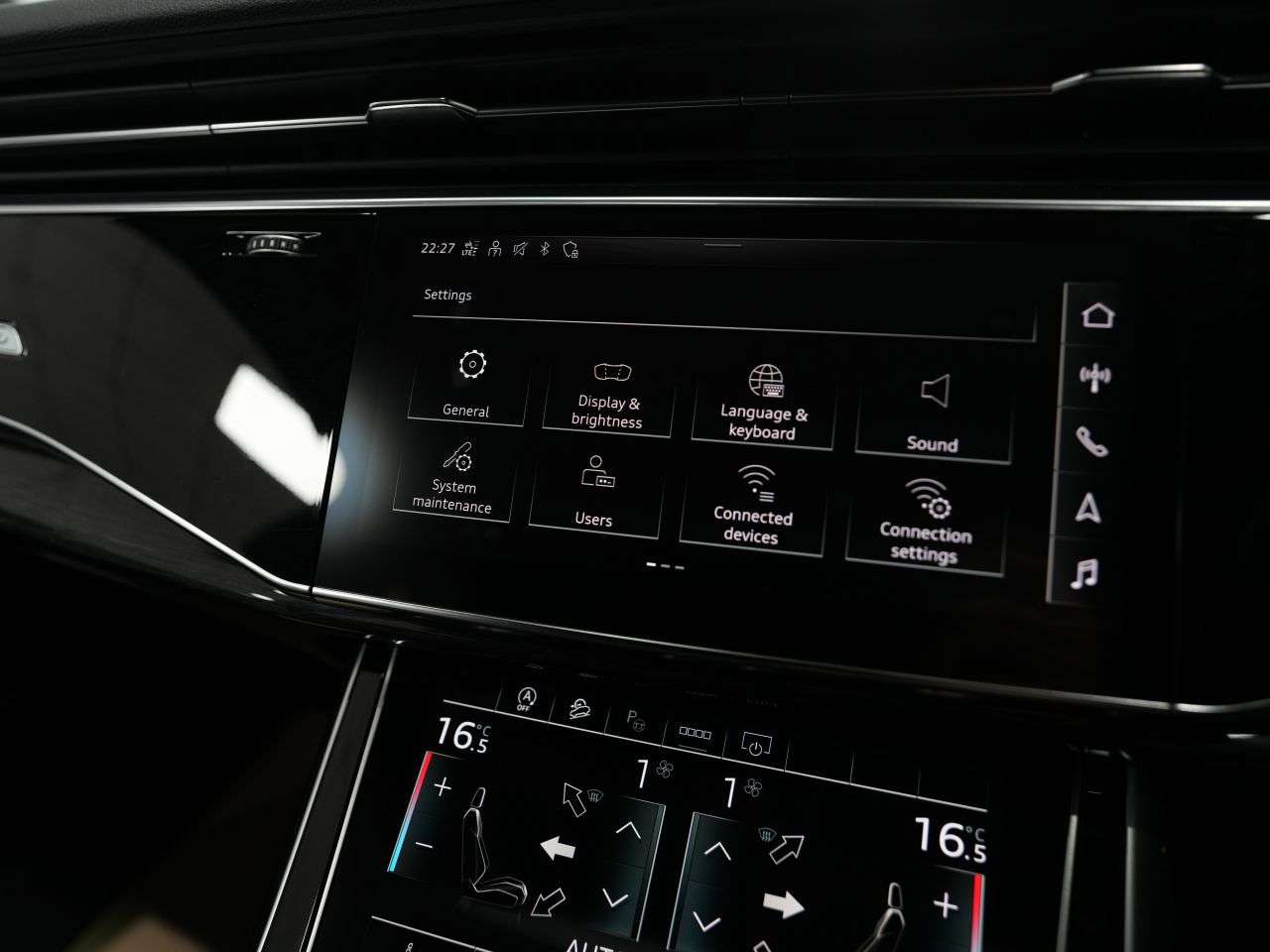 2022 AUDI Q7 2022 AUDI Q7