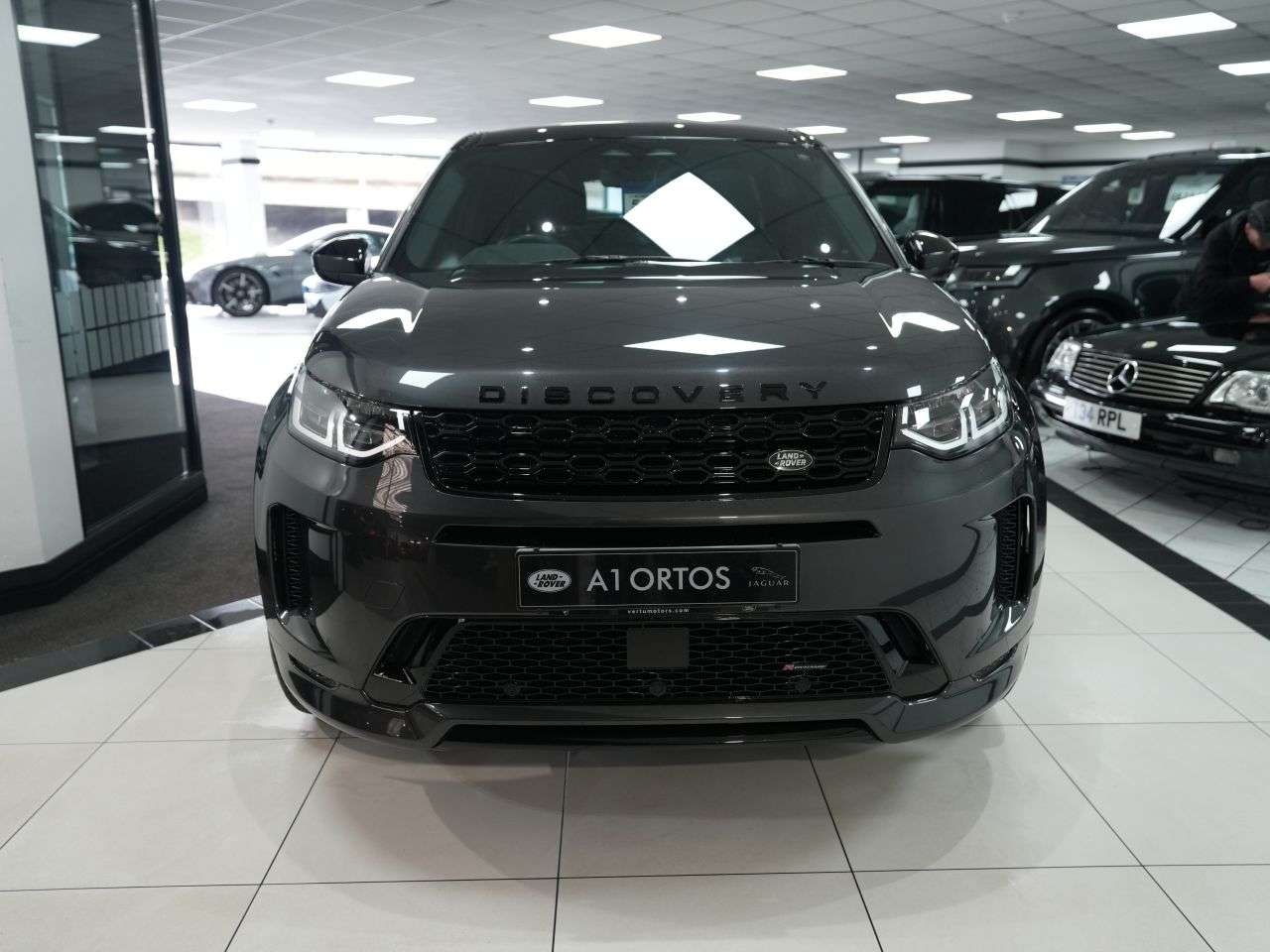 A 2022 LAND ROVER DISCOVERY SPORT 2.0 D200 MHEV Urban Edition SUV 5dr Diesel Auto 4WD Euro 6 (s/s) (204 ps) O A 2022 LAND ROVER DISCOVERY SPORT 2.0 D200 MHEV Urban Edition SUV 5dr Diesel Auto 4WD Euro 6 (s/s) (204 ps) O