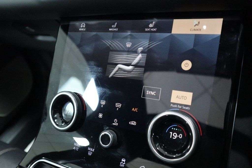 2022 LAND ROVER RANGE ROVER VELAR 2022 LAND ROVER RANGE ROVER VELAR