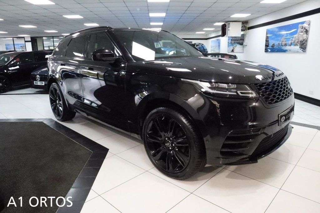A 2022 LAND ROVER RANGE ROVER VELAR 2.0 D200 MHEV R-Dynamic HSE SUV 5dr Diesel Auto 4WD Euro 6 (s/s) (204 ps) 1 A 2022 LAND ROVER RANGE ROVER VELAR 2.0 D200 MHEV R-Dynamic HSE SUV 5dr Diesel Auto 4WD Euro 6 (s/s) (204 ps) 1