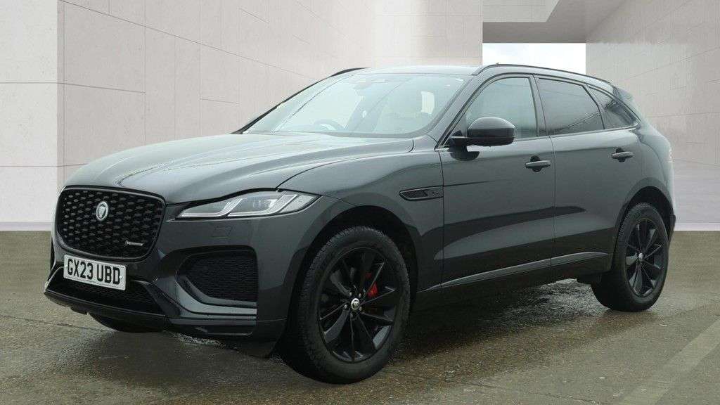 A 2023 JAGUAR F-PACE 2.0 D200 MHEV R-Dynamic SE Black SUV 5dr Diesel Auto AWD Euro 6 (s/s) (204 A 2023 JAGUAR F-PACE 2.0 D200 MHEV R-Dynamic SE Black SUV 5dr Diesel Auto AWD Euro 6 (s/s) (204