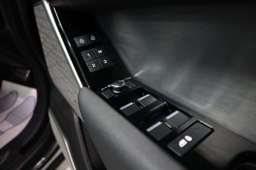 2023 LAND ROVER RANGE ROVER VELAR 2023 LAND ROVER RANGE ROVER VELAR