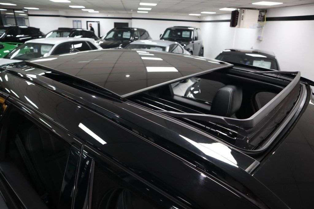 2023 LAND ROVER RANGE ROVER VELAR 2023 LAND ROVER RANGE ROVER VELAR