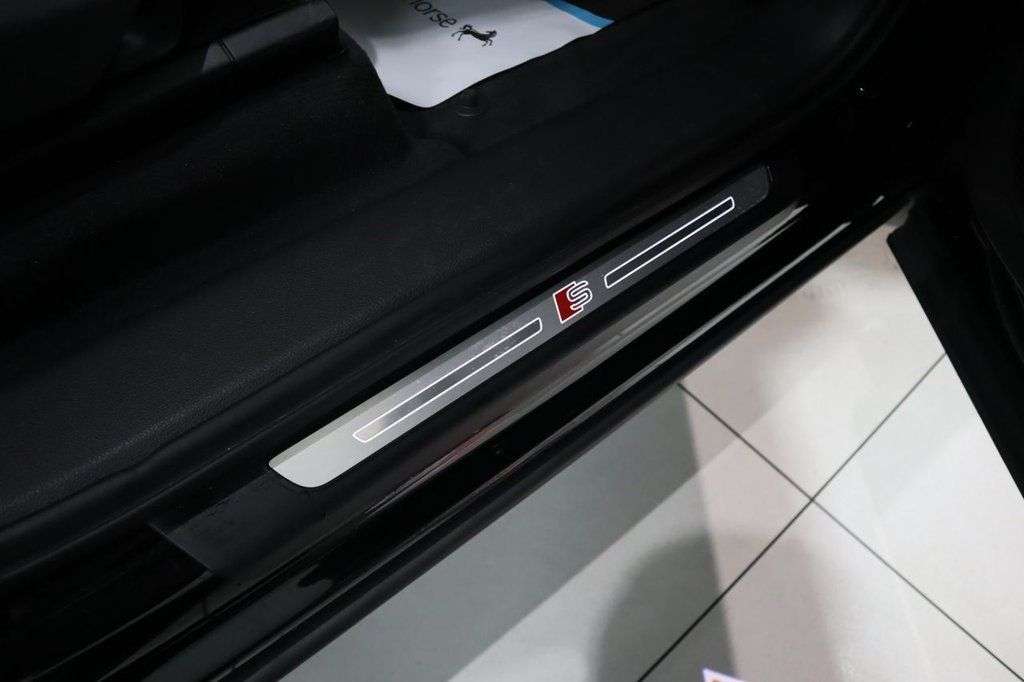 2023 AUDI SQ7 2023 AUDI SQ7