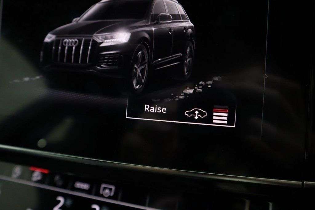 2023 AUDI SQ7 2023 AUDI SQ7