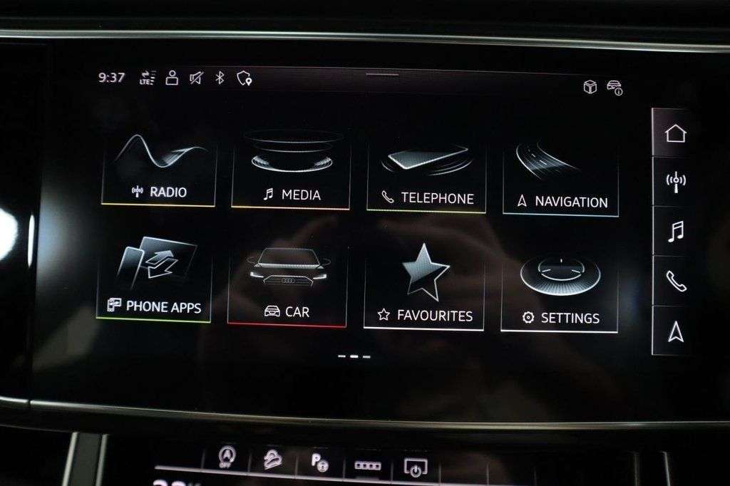 2023 AUDI SQ7 2023 AUDI SQ7