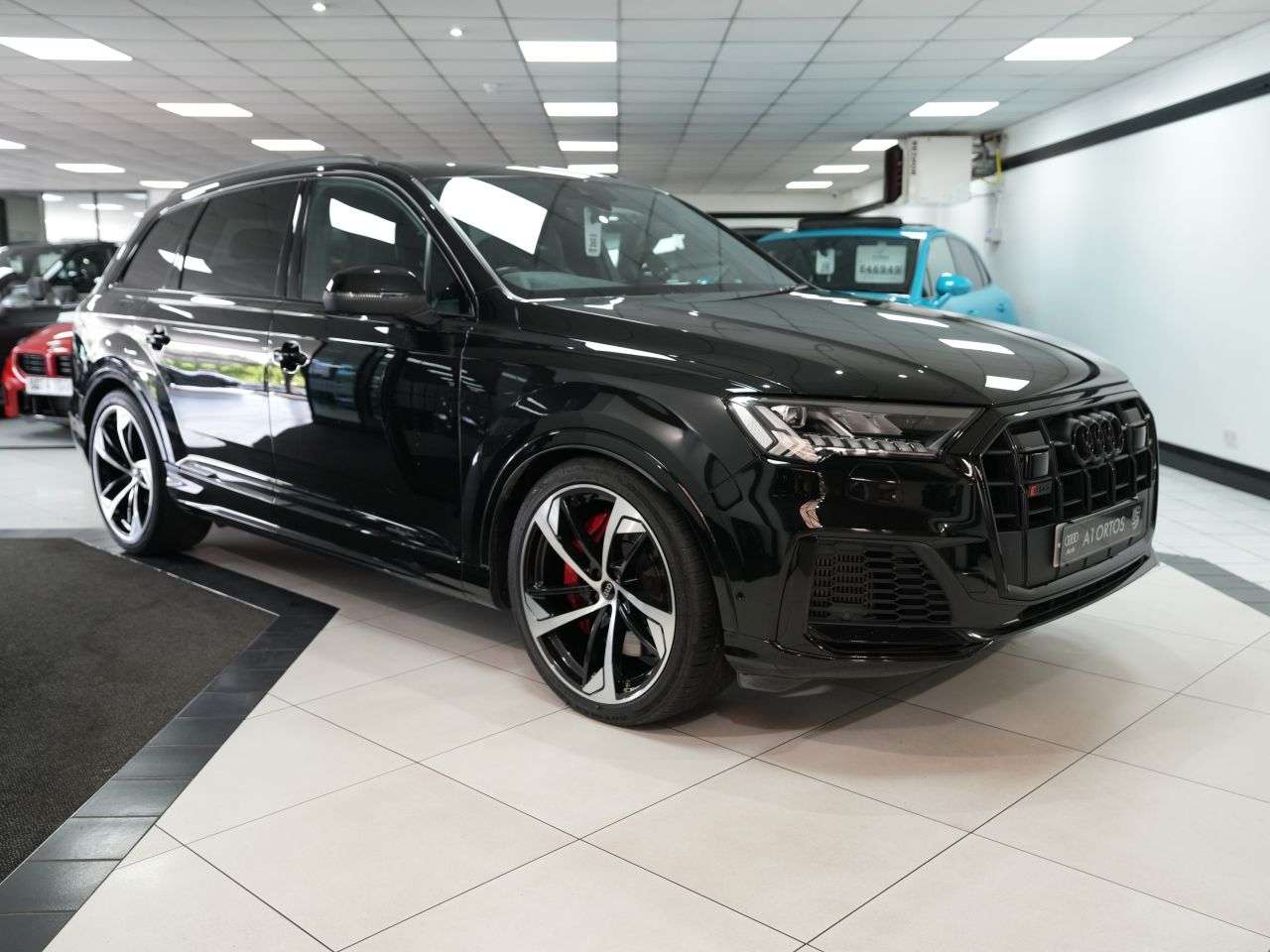 A 2023 AUDI SQ7 4.0 TFSI V8 Black Edition SUV 5dr Petrol Tiptronic quattro Euro 6 (s/s) (50 A 2023 AUDI SQ7 4.0 TFSI V8 Black Edition SUV 5dr Petrol Tiptronic quattro Euro 6 (s/s) (50