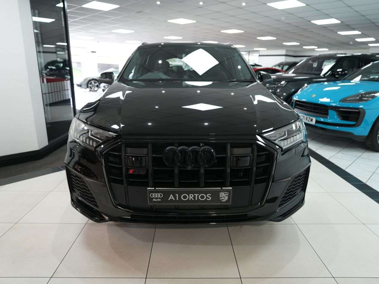 A 2023 AUDI SQ7 4.0 TFSI V8 Black Edition SUV 5dr Petrol Tiptronic quattro Euro 6 (s/s) (50 A 2023 AUDI SQ7 4.0 TFSI V8 Black Edition SUV 5dr Petrol Tiptronic quattro Euro 6 (s/s) (50