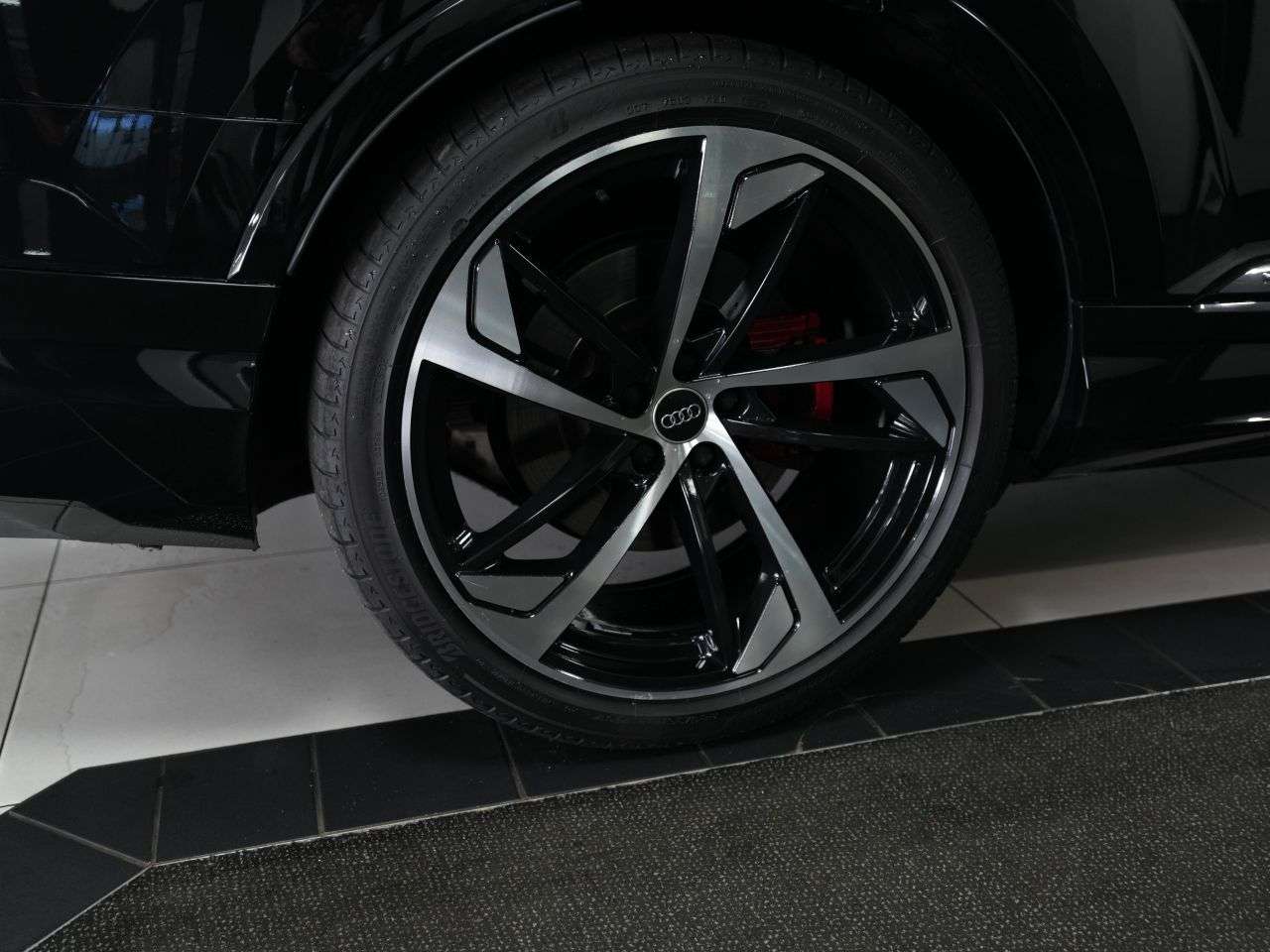 2023 AUDI SQ7 2023 AUDI SQ7
