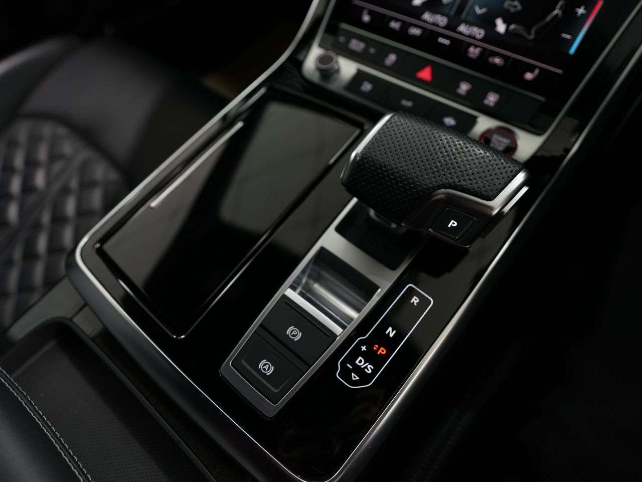 2023 AUDI SQ7 2023 AUDI SQ7
