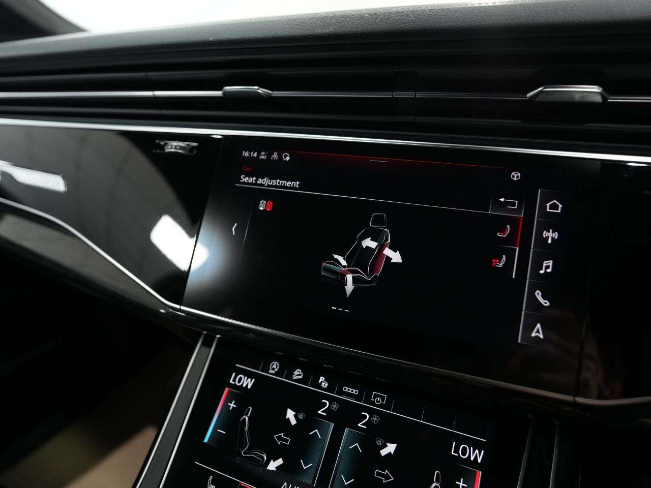 2023 AUDI SQ7 2023 AUDI SQ7