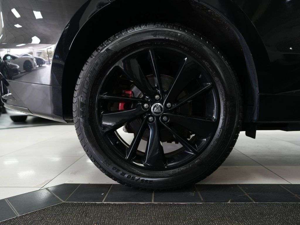 2021 JAGUAR F-PACE 2021 JAGUAR F-PACE