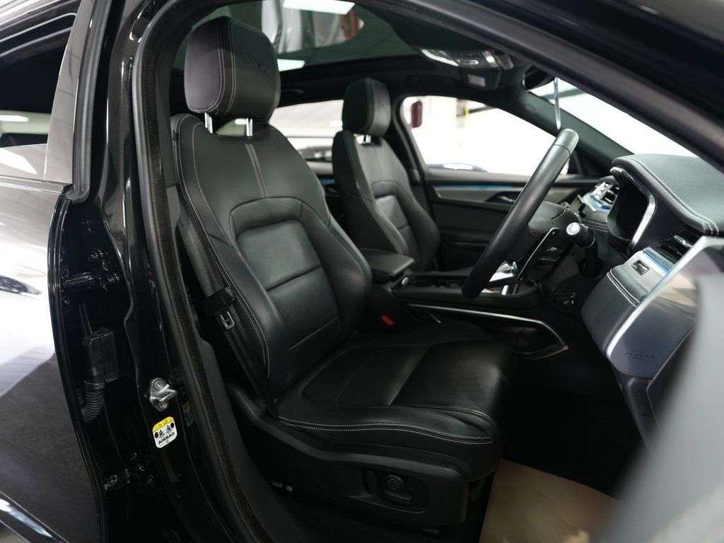 2021 JAGUAR F-PACE 2021 JAGUAR F-PACE