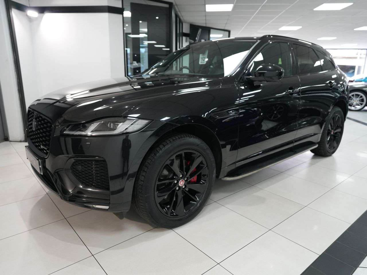 A 2021 JAGUAR F-PACE 2.0 D200 MHEV R-Dynamic SE SUV 5dr Diesel Auto AWD Euro 6 (s/s) (204 ps) JA A 2021 JAGUAR F-PACE 2.0 D200 MHEV R-Dynamic SE SUV 5dr Diesel Auto AWD Euro 6 (s/s) (204 ps) JA