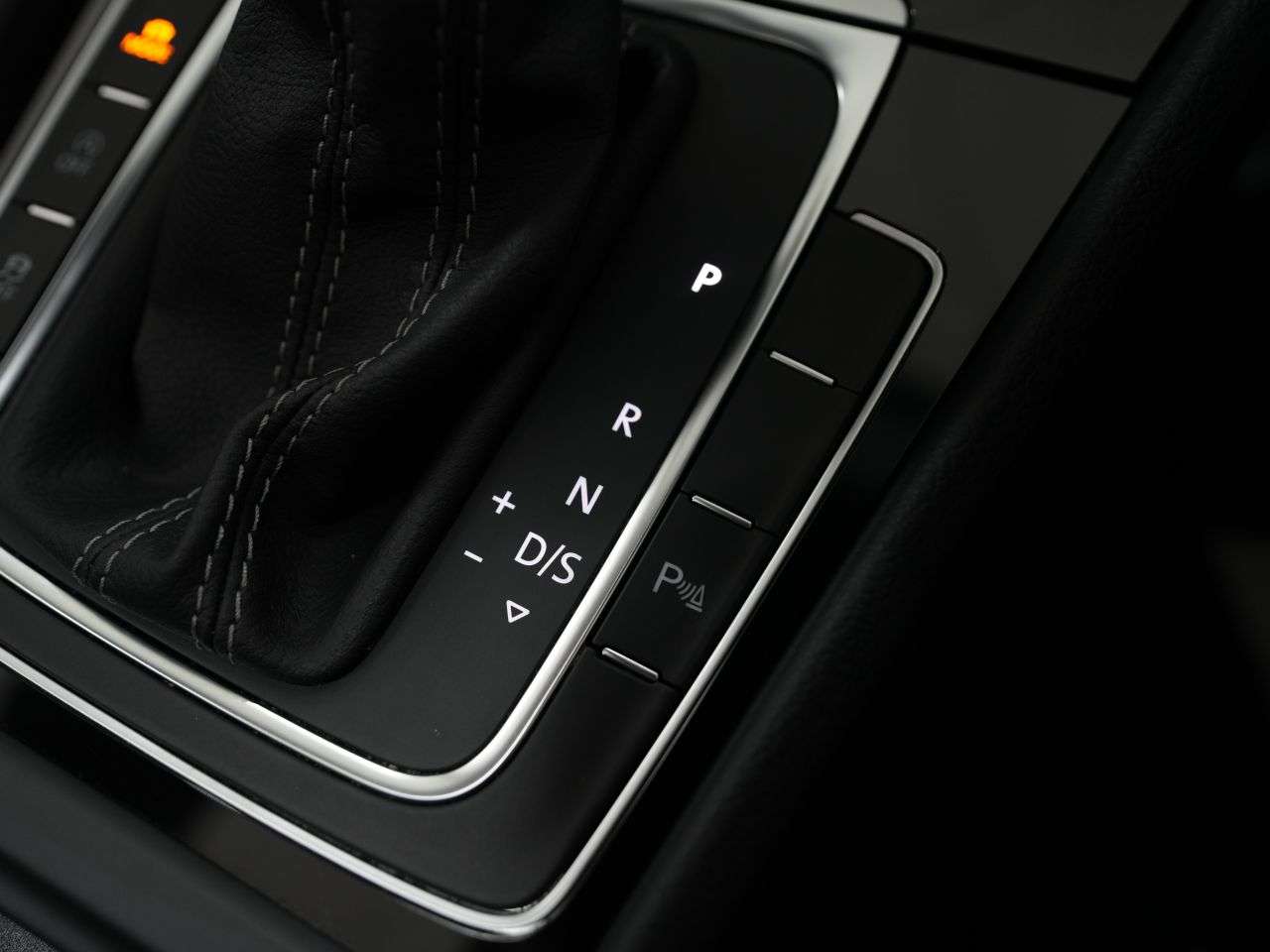 2018 VOLKSWAGEN GOLF 2018 VOLKSWAGEN GOLF