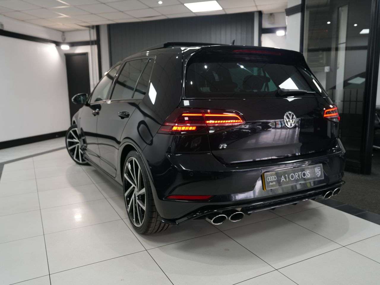 2018 VOLKSWAGEN GOLF 2018 VOLKSWAGEN GOLF