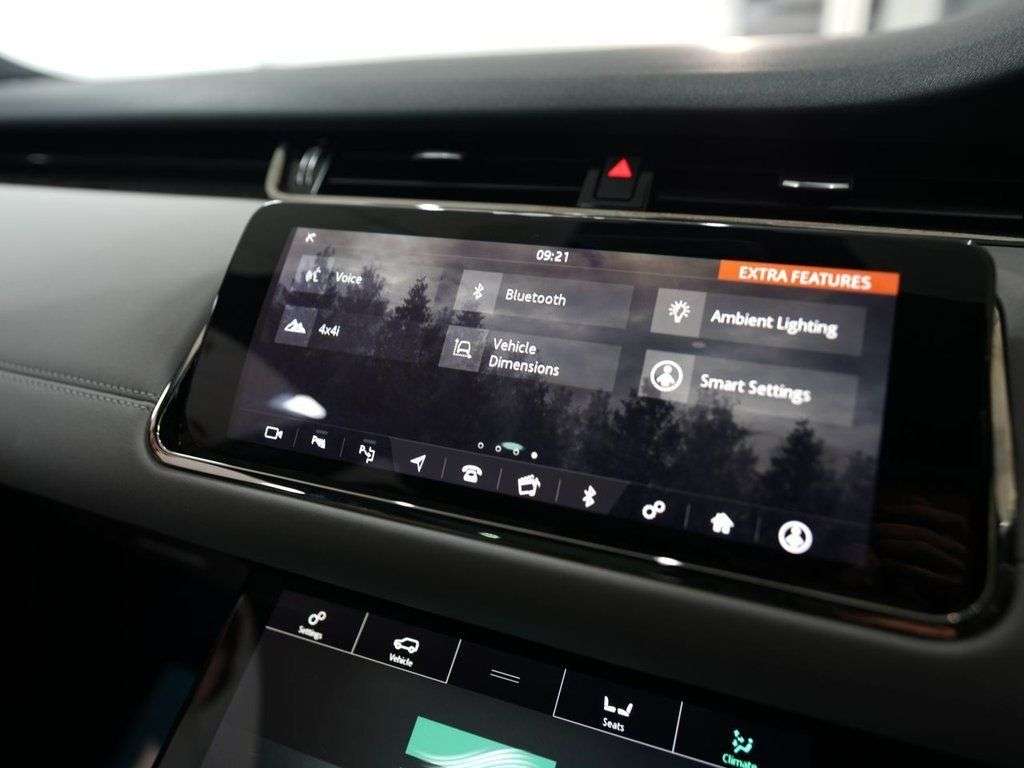 2019 LAND ROVER RANGE ROVER EVOQUE 2019 LAND ROVER RANGE ROVER EVOQUE