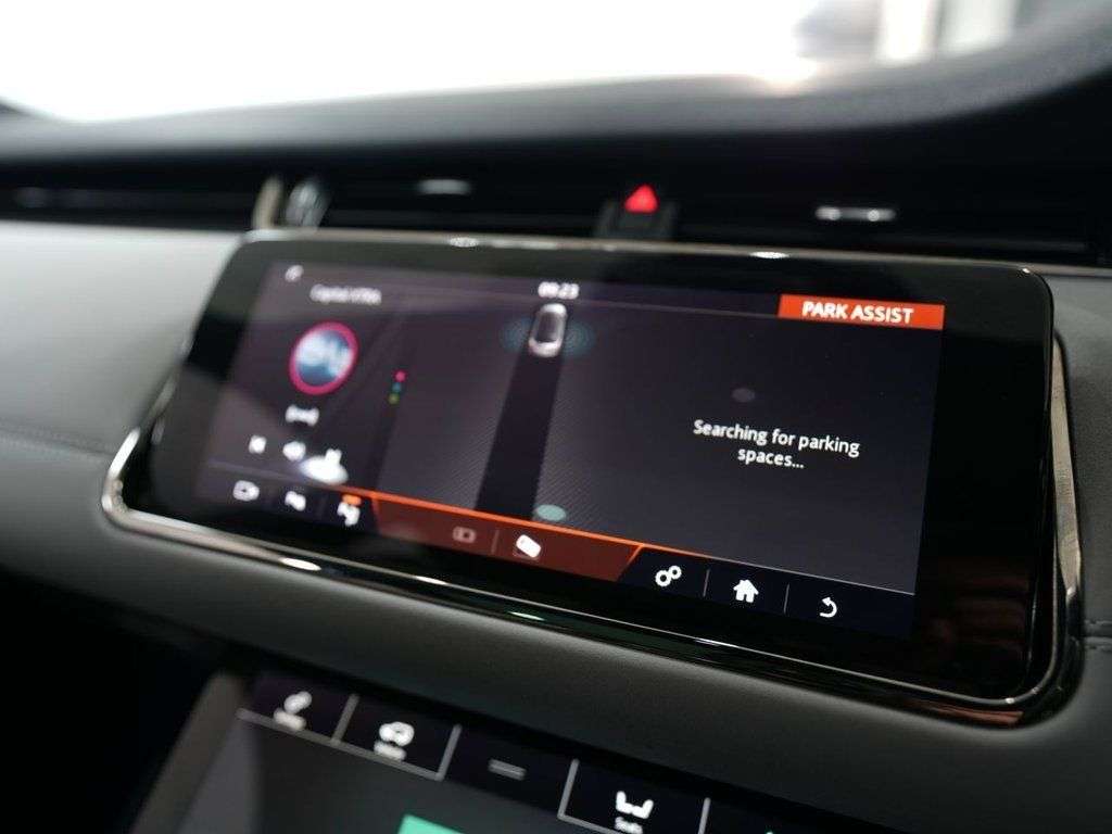 2019 LAND ROVER RANGE ROVER EVOQUE 2019 LAND ROVER RANGE ROVER EVOQUE