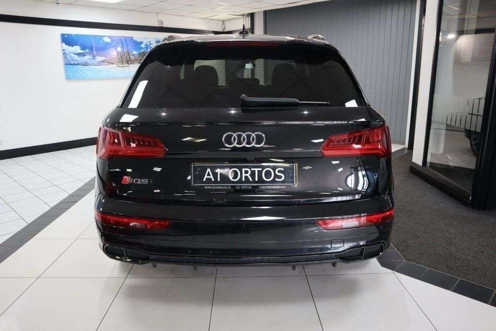 2018 AUDI SQ5 2018 AUDI SQ5