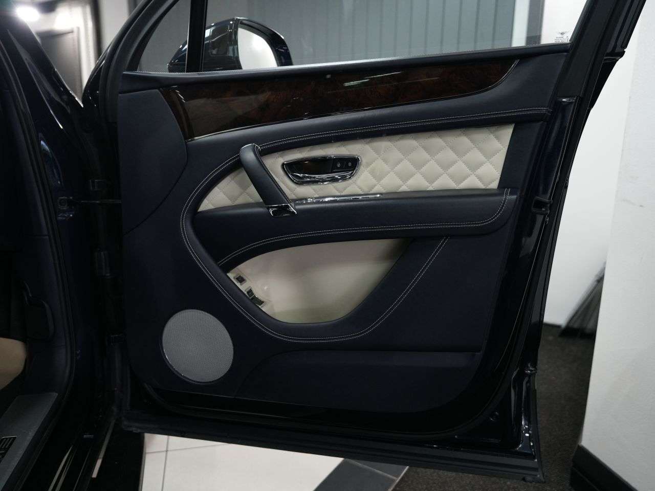 2020 BENTLEY BENTAYGA 2020 BENTLEY BENTAYGA