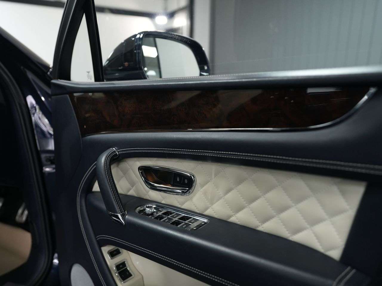 2020 BENTLEY BENTAYGA 2020 BENTLEY BENTAYGA