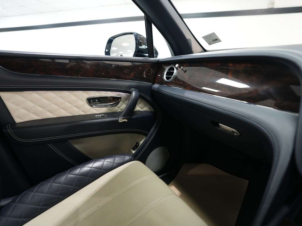 2020 BENTLEY BENTAYGA 2020 BENTLEY BENTAYGA
