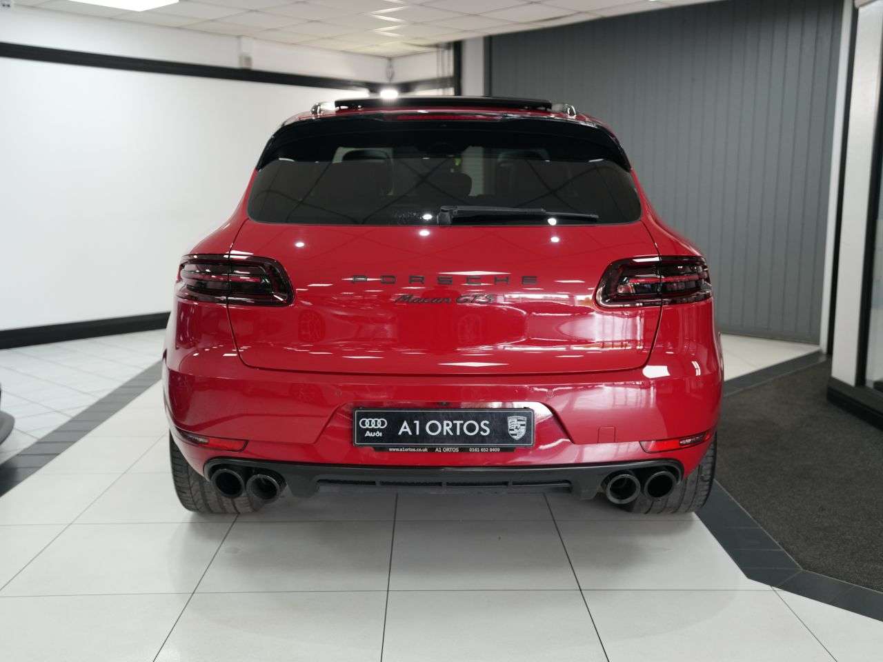 2018 PORSCHE MACAN 2018 PORSCHE MACAN