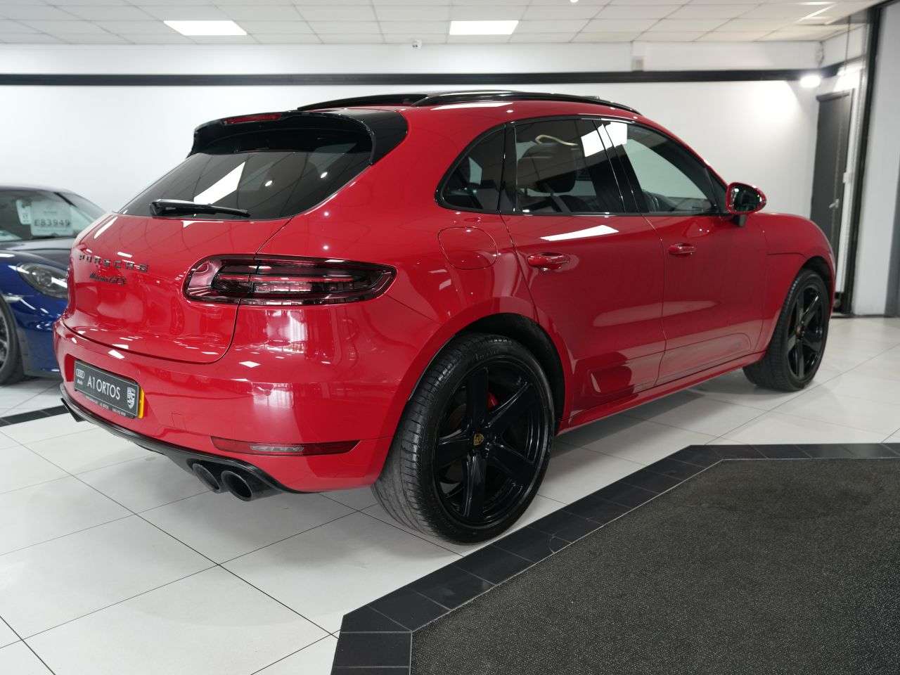 2018 PORSCHE MACAN 2018 PORSCHE MACAN