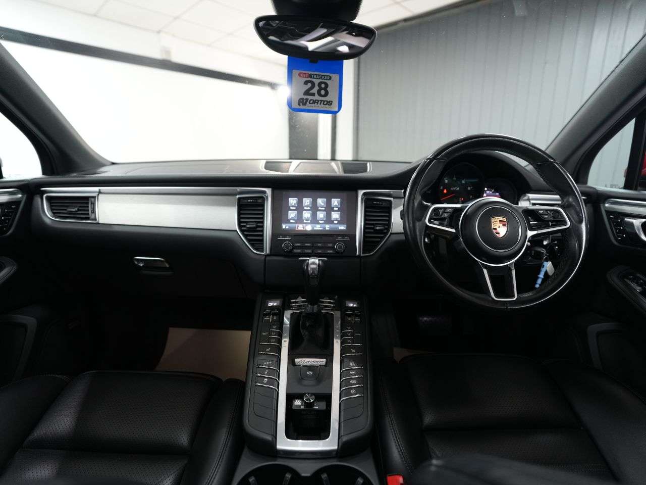 2018 PORSCHE MACAN 2018 PORSCHE MACAN