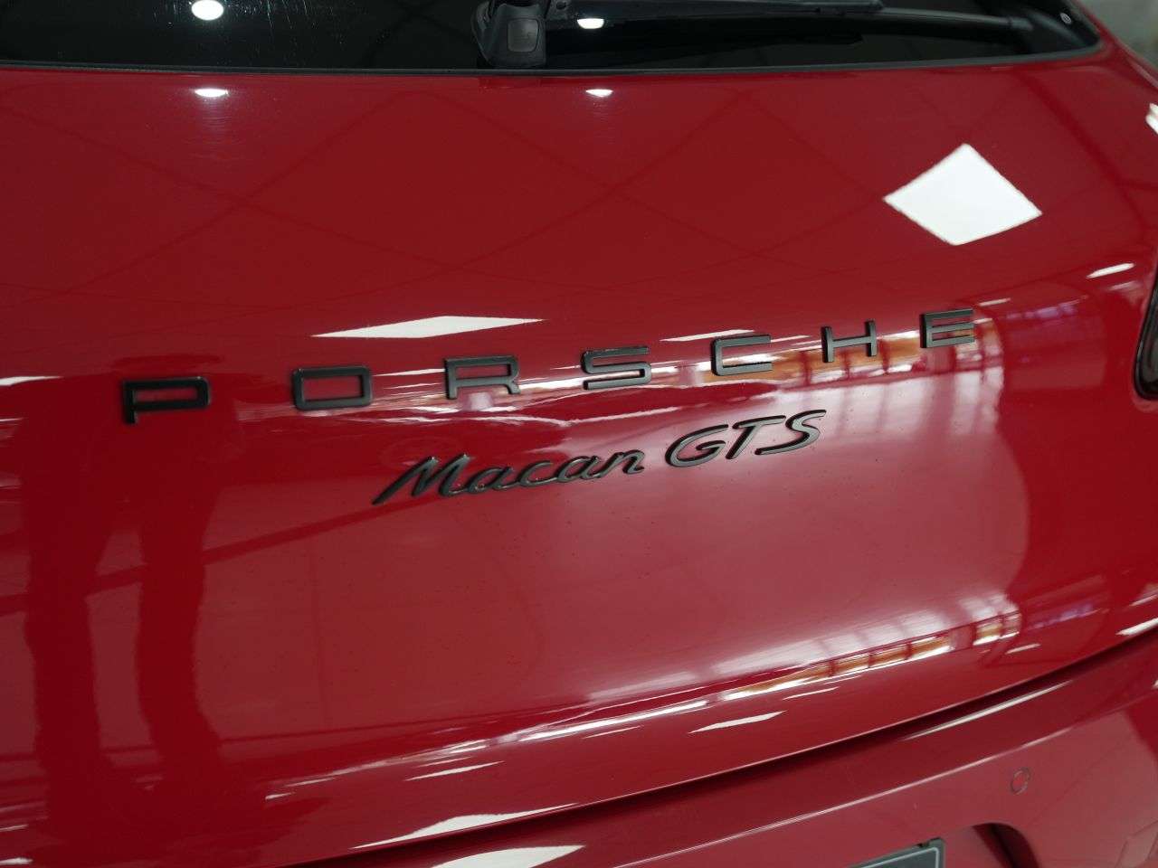 2018 PORSCHE MACAN 2018 PORSCHE MACAN