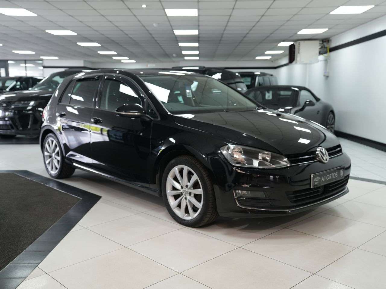 A 2015 VOLKSWAGEN GOLF 2.0 TDI BlueMotion Tech GT Hatchback 5dr Diesel Manual Euro 6 (s/s) (150 ps A 2015 VOLKSWAGEN GOLF 2.0 TDI BlueMotion Tech GT Hatchback 5dr Diesel Manual Euro 6 (s/s) (150 ps