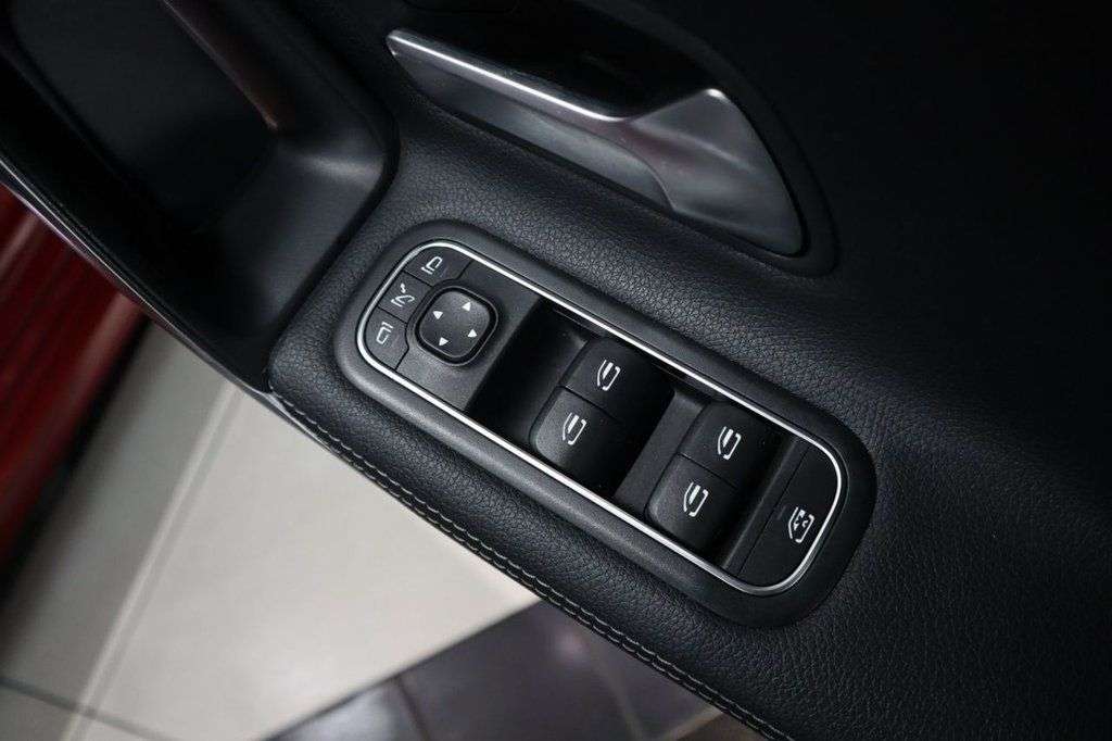 2021 MERCEDES-BENZ A-CLASS 2021 MERCEDES-BENZ A-CLASS