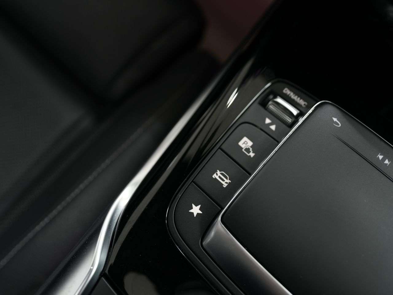 2021 MERCEDES-BENZ A-CLASS 2021 MERCEDES-BENZ A-CLASS