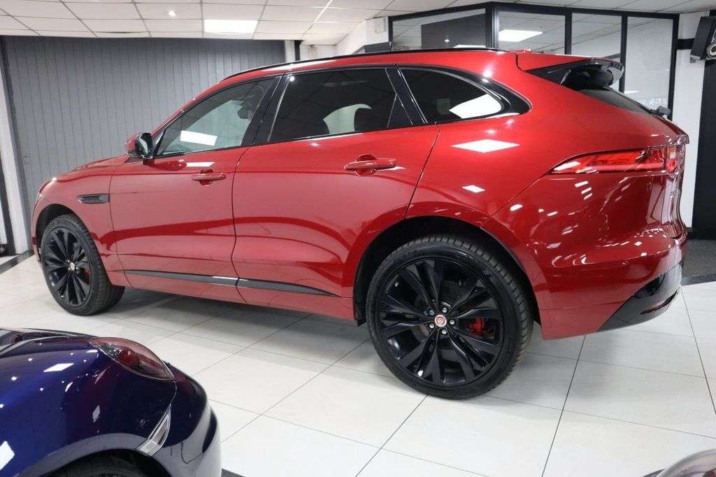 2018 JAGUAR F-PACE 2018 JAGUAR F-PACE