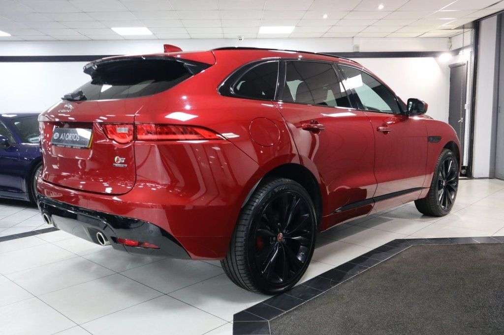 2018 JAGUAR F-PACE 2018 JAGUAR F-PACE