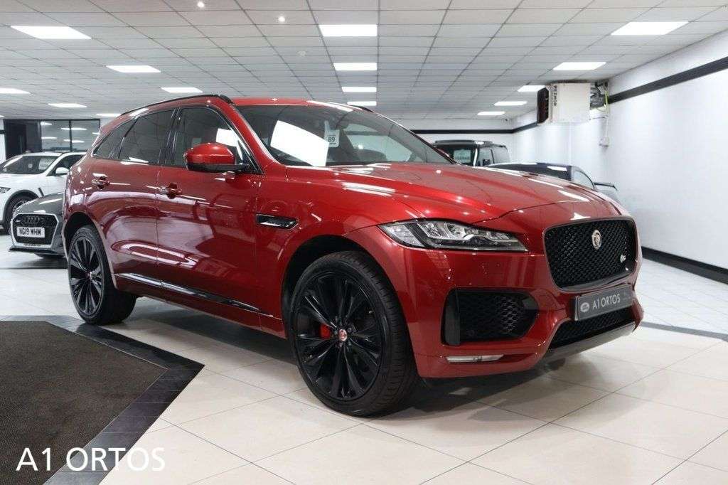 A 2018 JAGUAR F-PACE 3.0 D300 V6 S SUV 5dr Diesel Auto AWD Euro 6 (s/s) (300 ps) BEAUTIFUL D300 A 2018 JAGUAR F-PACE 3.0 D300 V6 S SUV 5dr Diesel Auto AWD Euro 6 (s/s) (300 ps) BEAUTIFUL D300
