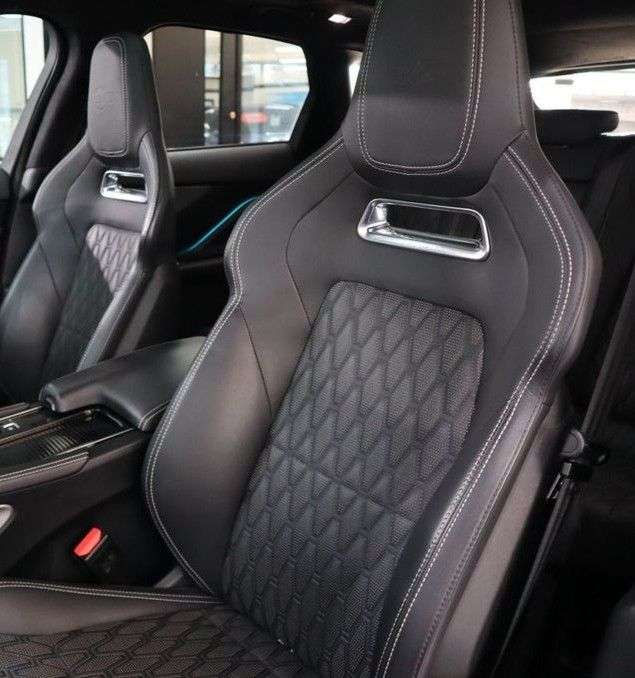 2018 JAGUAR F-PACE 2018 JAGUAR F-PACE