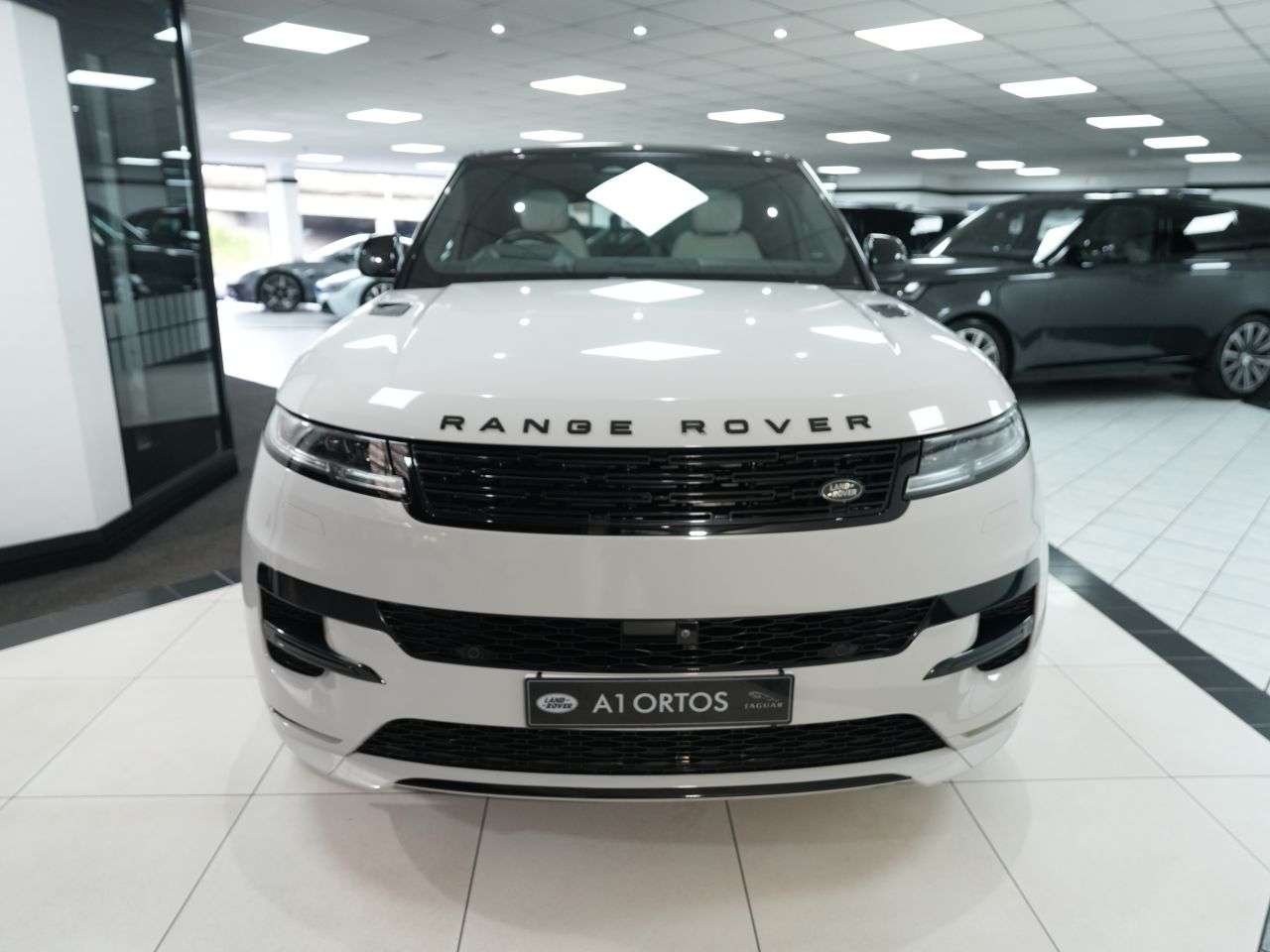 A 2022 LAND ROVER RANGE ROVER SPORT 3.0 D350 MHEV Autobiography SUV 5dr Diesel Auto 4WD Euro 6 (s/s) (350 ps) B A 2022 LAND ROVER RANGE ROVER SPORT 3.0 D350 MHEV Autobiography SUV 5dr Diesel Auto 4WD Euro 6 (s/s) (350 ps) B