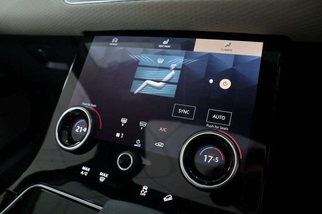 2022 LAND ROVER RANGE ROVER VELAR 2022 LAND ROVER RANGE ROVER VELAR