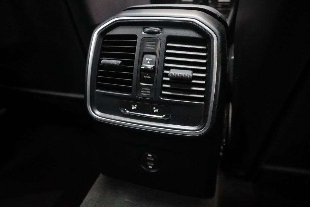 2023 PORSCHE MACAN 2023 PORSCHE MACAN