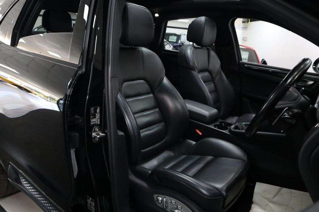 2023 PORSCHE MACAN 2023 PORSCHE MACAN