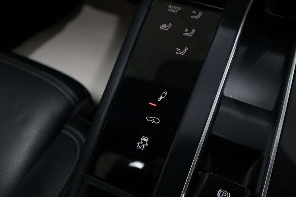 2023 PORSCHE MACAN 2023 PORSCHE MACAN