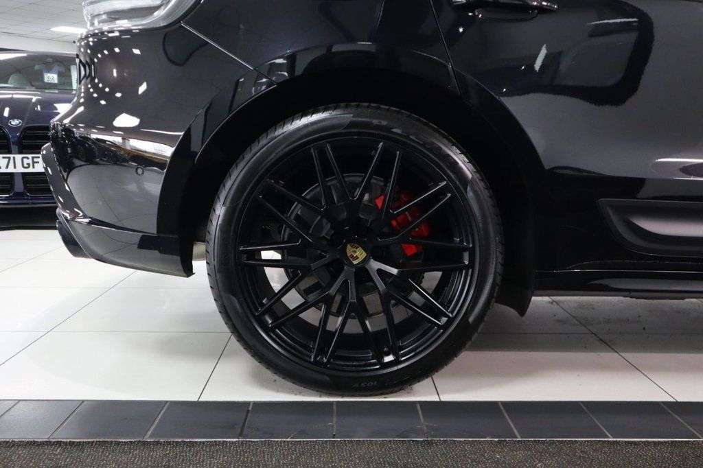 2023 PORSCHE MACAN 2023 PORSCHE MACAN