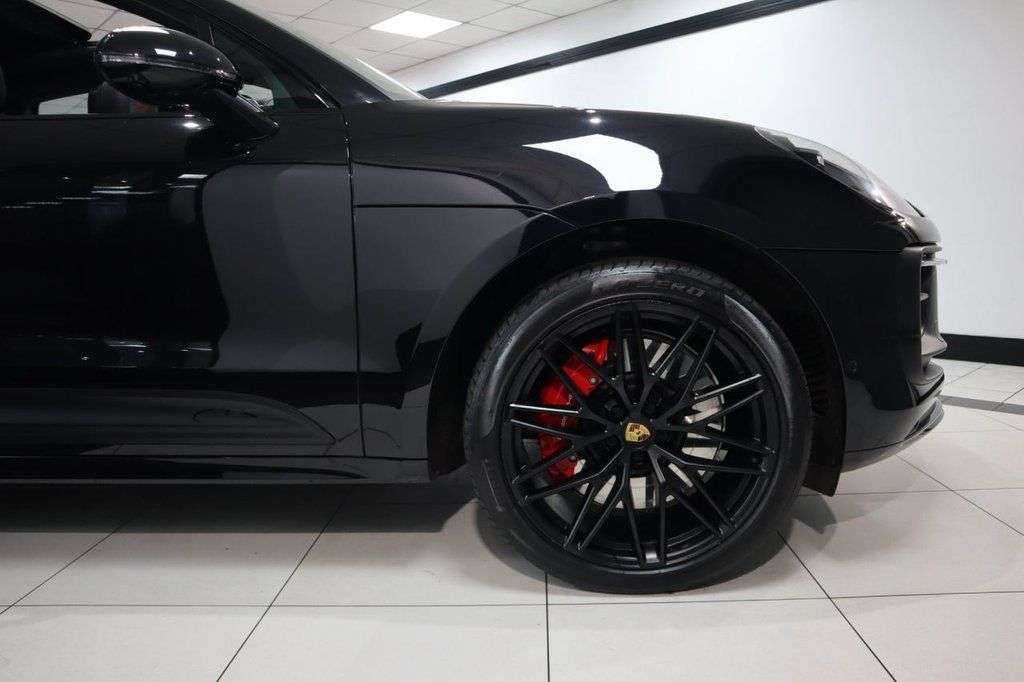 2023 PORSCHE MACAN 2023 PORSCHE MACAN
